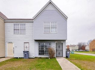 9499 Olde Village Ct, Dallas, TX 75227