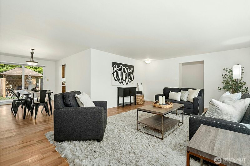 4th image of 2045 173rd Avenue NE