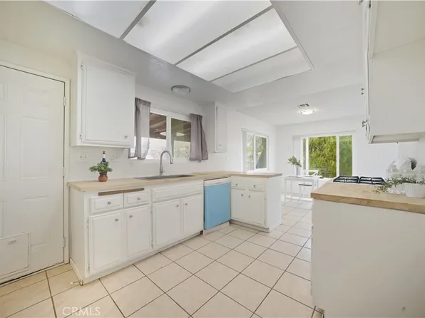 26763 Cumberland Ln, Helendale, CA 92342