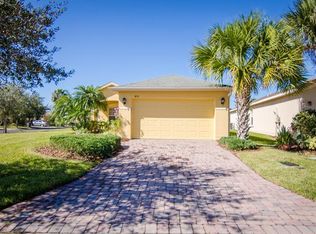 433 Grand Canal Dr, Poinciana, FL 34759