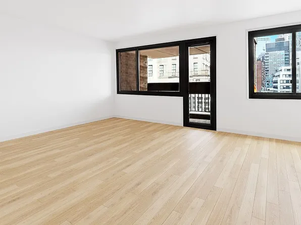 77 Fulton St APT 26K, Manhattan, NY 10038