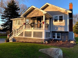 40 Briarwood Dr, Charlestown, RI 02813