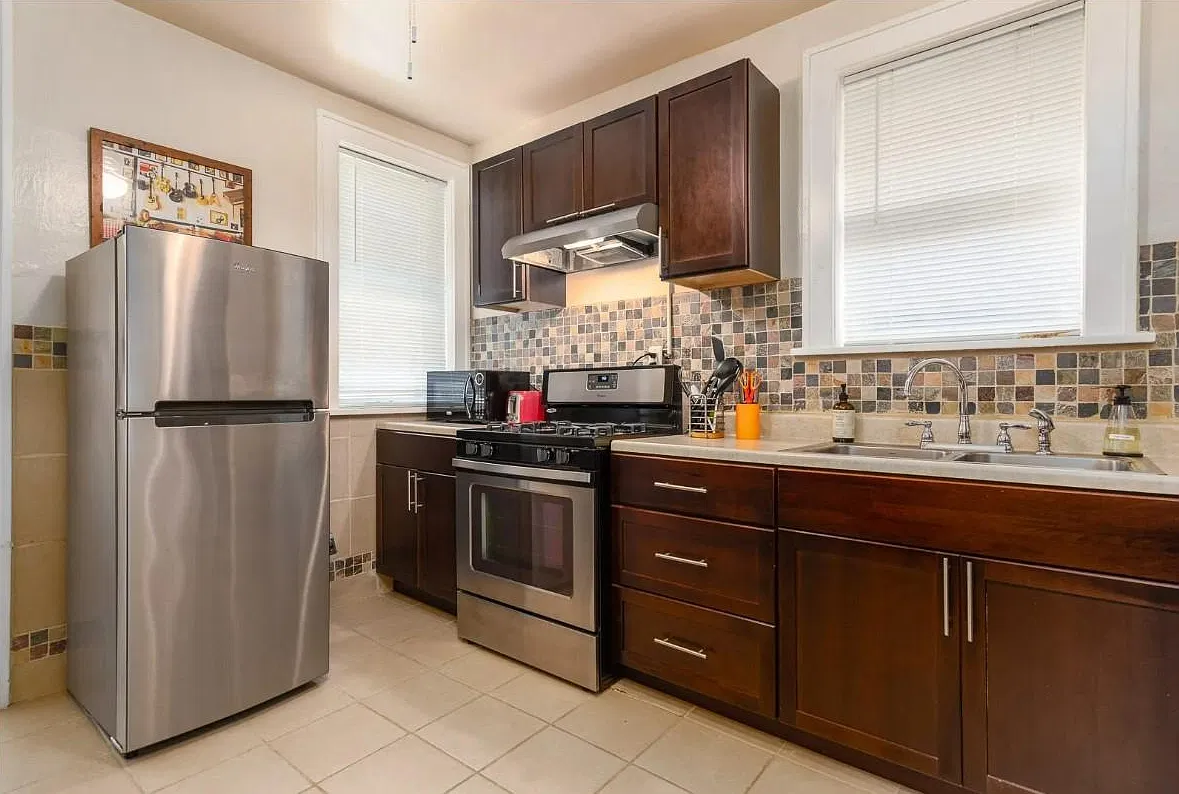 4987 Tholozan Ave — Photo 4