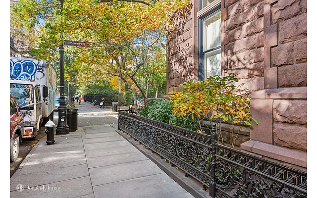 Rented by Douglas Elliman | media 10