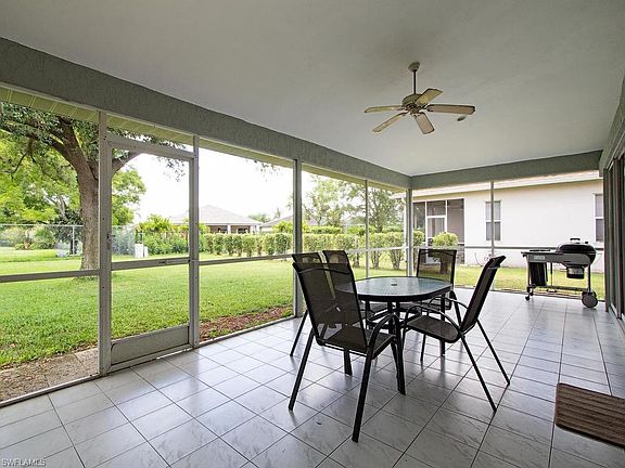 3rd image of 881 Summerfield Dr