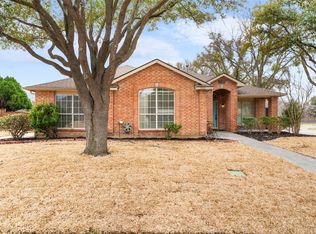 5901 Fox Dr, The Colony, TX 75056