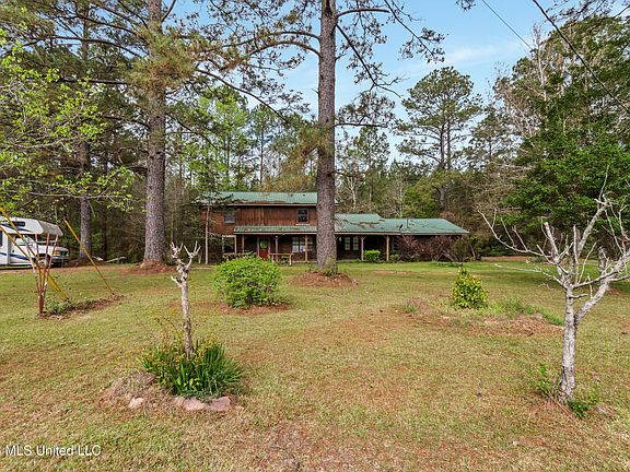 3rd image of 1085 Tatum Salt Dome Rd