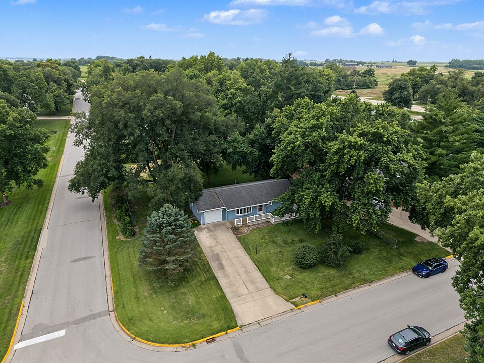 1st image of 212 Garden Rd