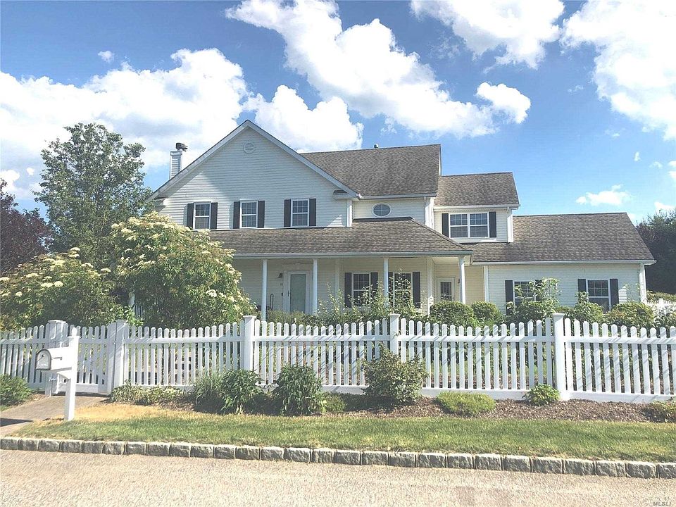 1st image of 61 Sweetgum Ln