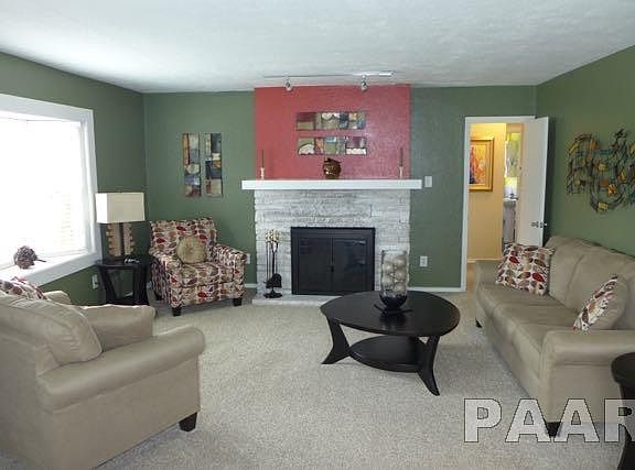 3rd image of 411 W Clara Ave