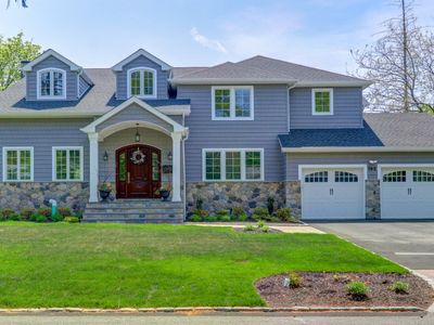 192 Overlook Ter, EAST HILLS, NY, 11577
