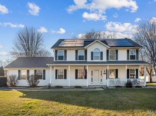 3241 Millbrook Dr, Shiloh, IL 62221