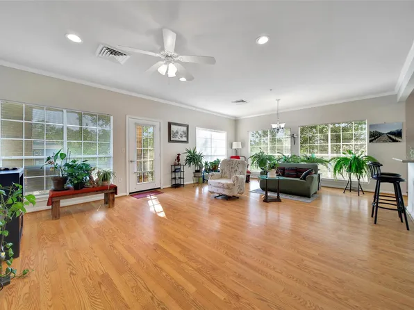 2815 Kings Crossing Dr APT 214, Kingwood, TX 77345