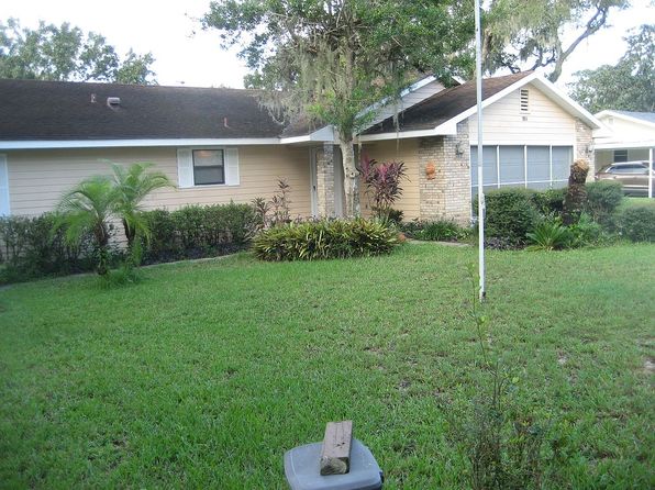10914 Claire Dr