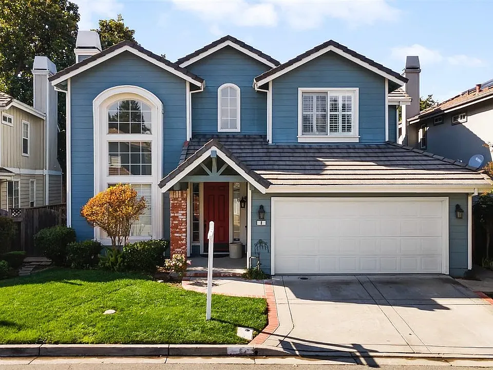 8 Orchard Ln