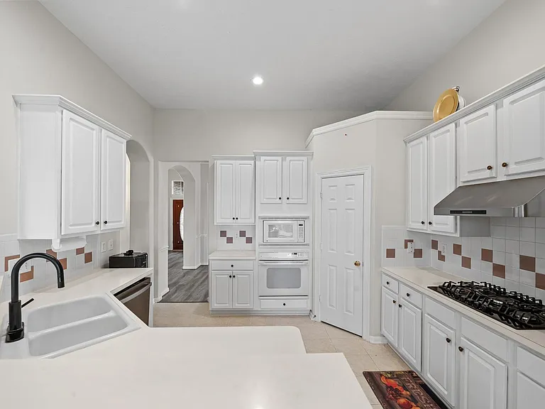 23818 Indian Hills Way — Photo 16