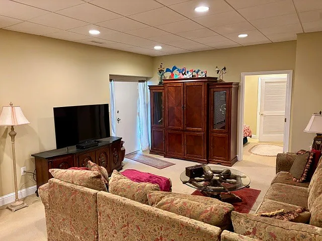 7540 Glastonbury Rd #2 — Photo 7