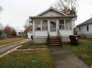 1126 Adams St, Monroe, MI 48161