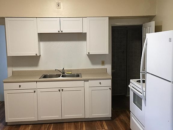 4th image of 329 Highland Ave