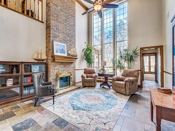 4th image of 110 Fawn Hollow Dr