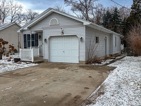 3rd image of 3017 Nursery Ave SW