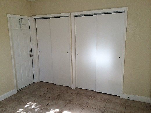 5th image of 407 SE 3rd Ave #3