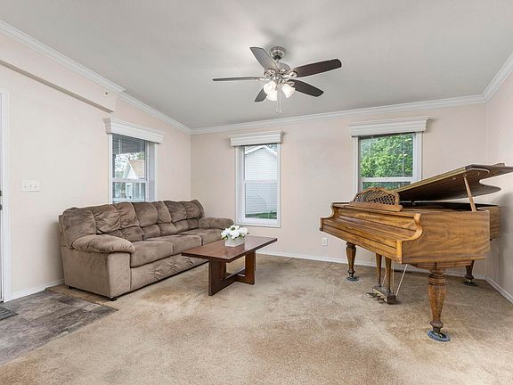 5th image of 1221 Raven Pl