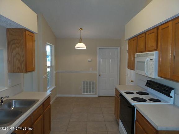 5th image of 8569 Lori Ann Ct
