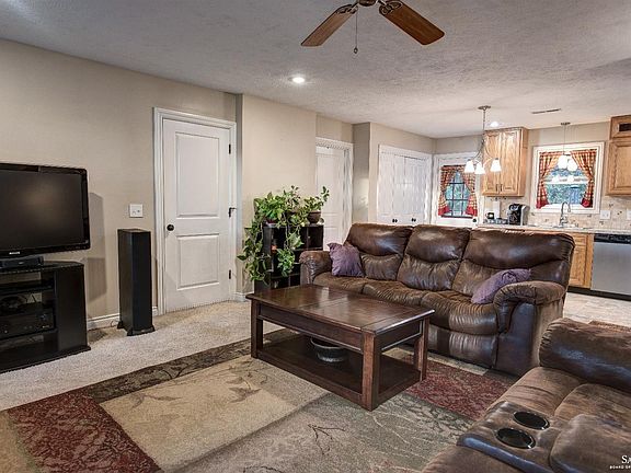 5th image of 3029 Stone Creek Ct