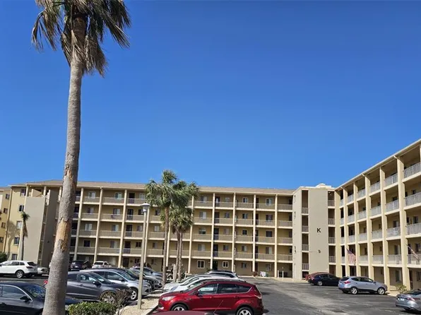 3682 Lake Bayshore Dr #K402, Bradenton, FL 34205