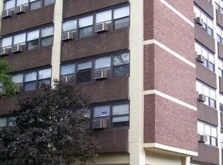 813 W Buena Ave, Chicago, IL 60613