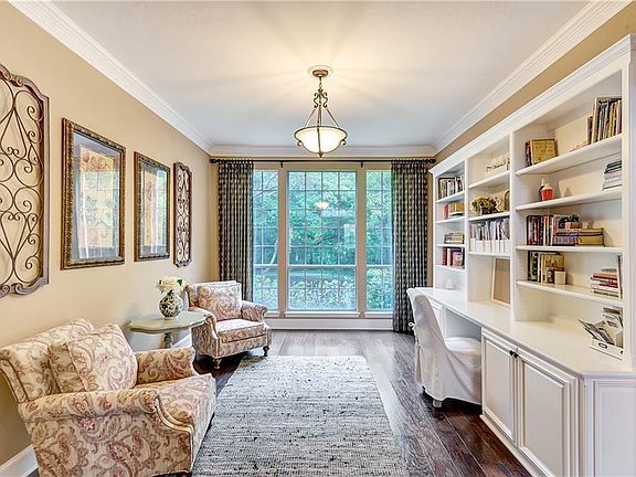 4th image of 3424 Furlong Dr E