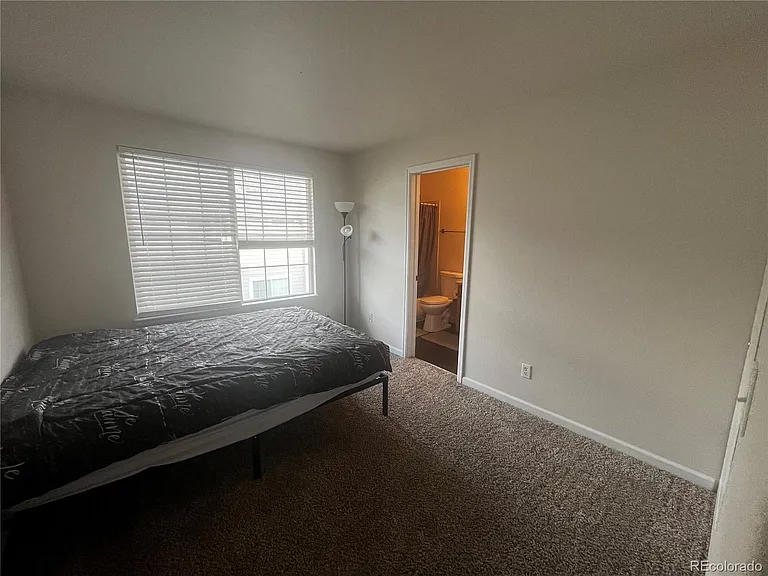 16901 E Warren Pl #B — Photo 14