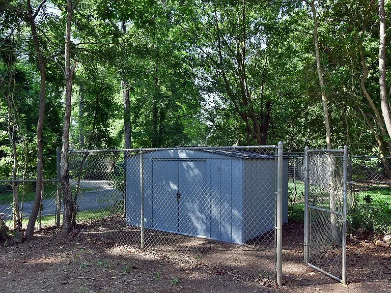 426 Forest Glen Dr — Photo 29