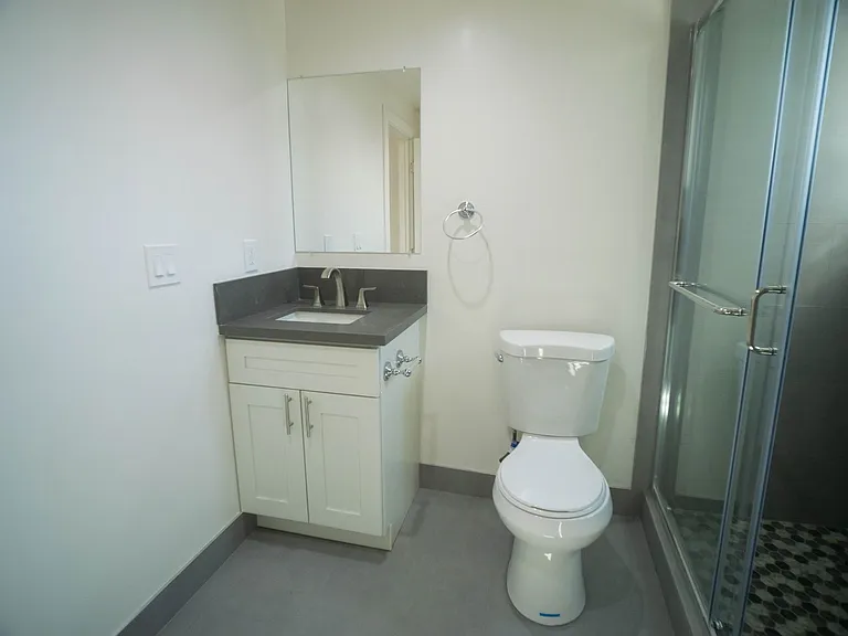 The Plaza House — Photo 20
