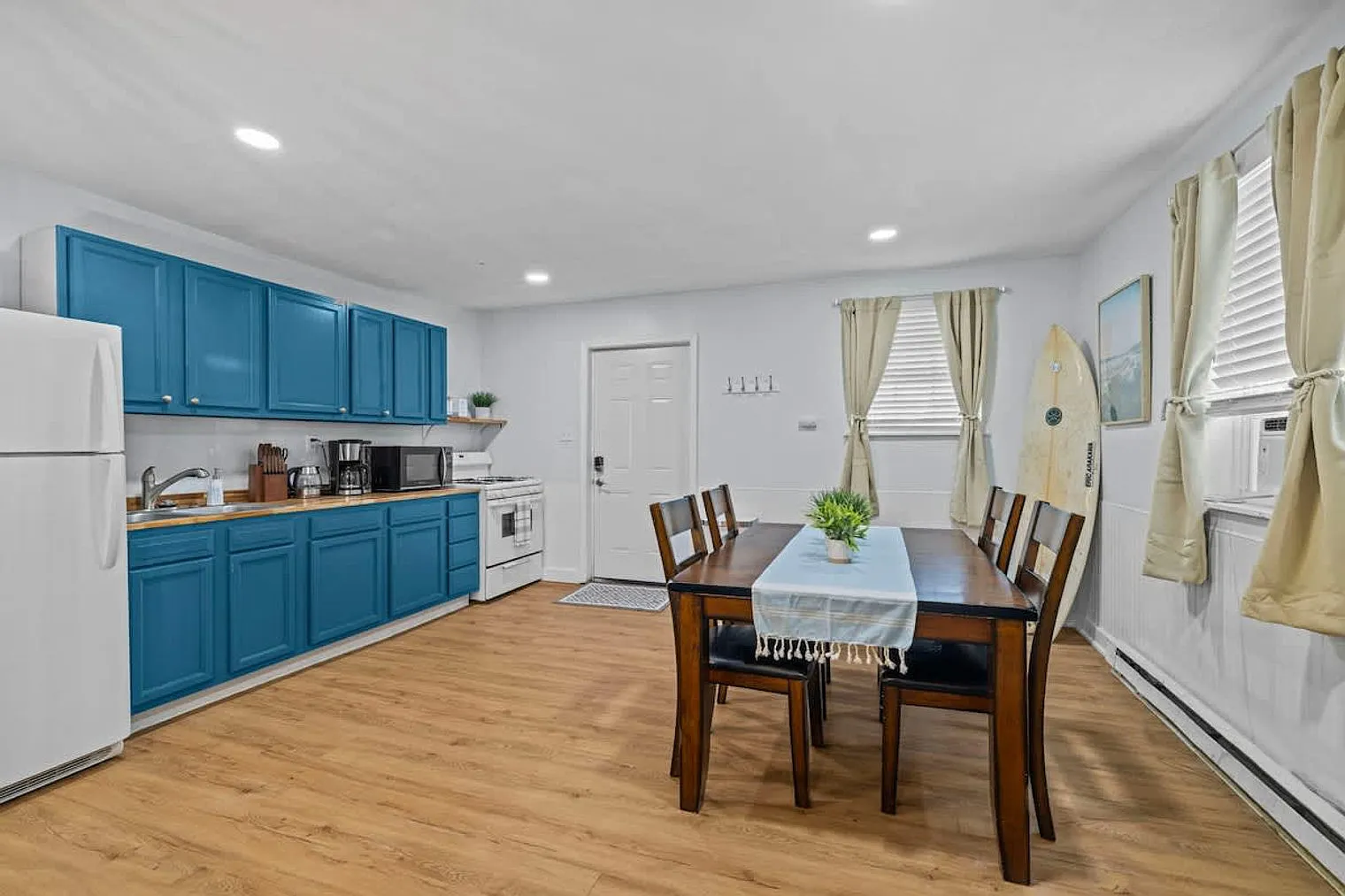 1 bed, 1.0 bath, $1,623 — Photo 3