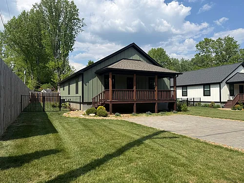 88 Atkins Dr Photo 1