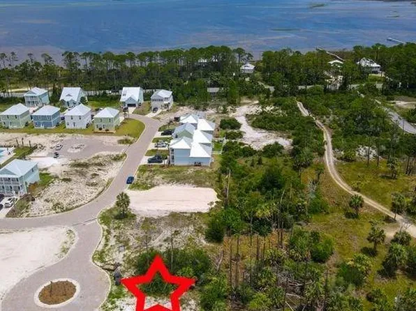 180 Las Palmas Ln, Port Saint Joe, FL 32456