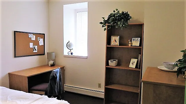 Whiton Hall - Rooms in Shared Housing — Photo 3