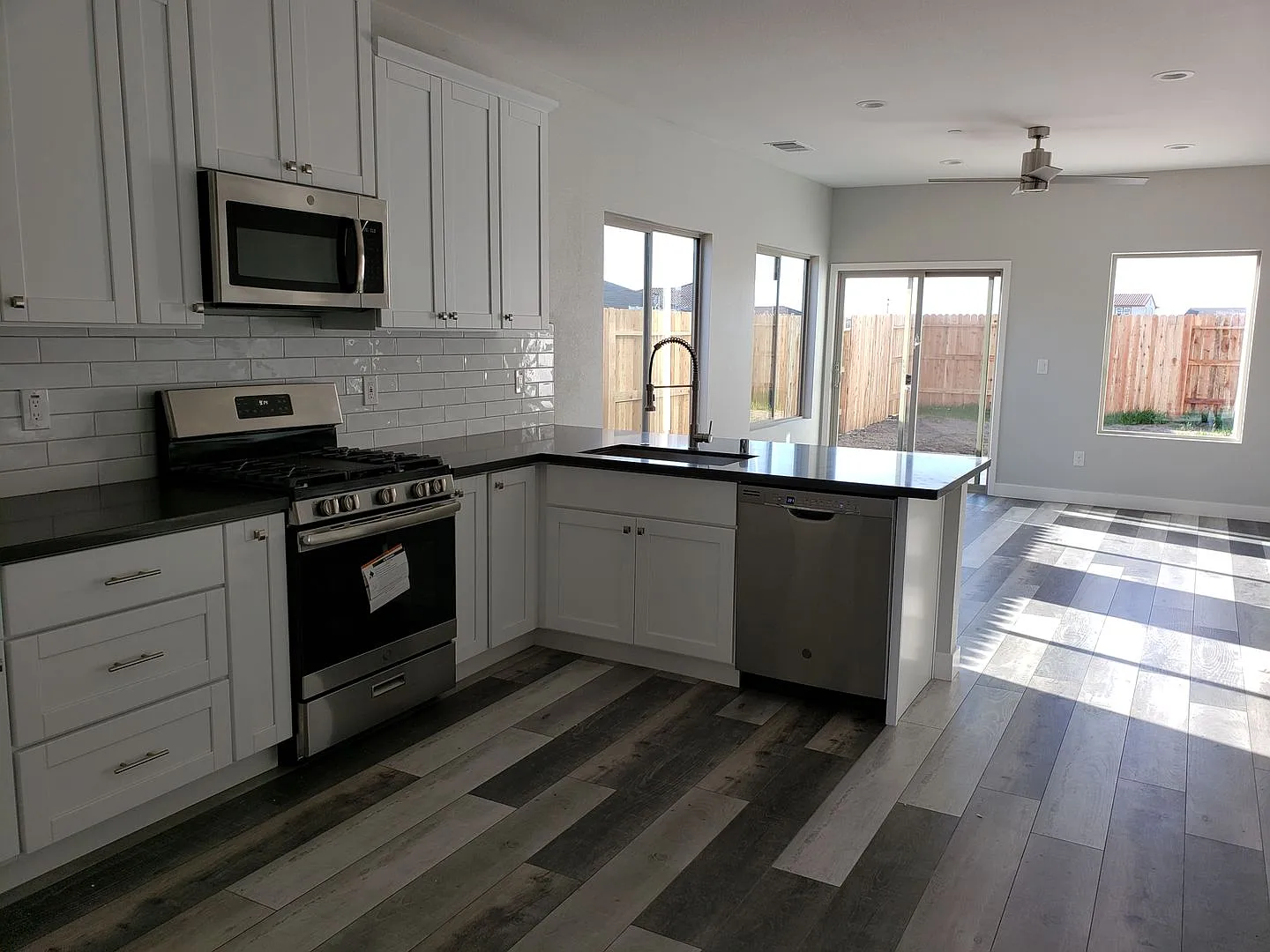 2218 Armus St - Woodland 95776 — Photo 4