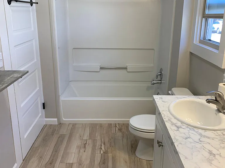 26 N Jefferson St — Photo 13