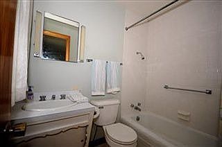 3rd image of 210 Anthony Ln