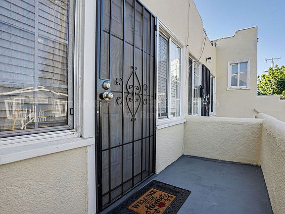 3rd image of 3953 Angelo Ave