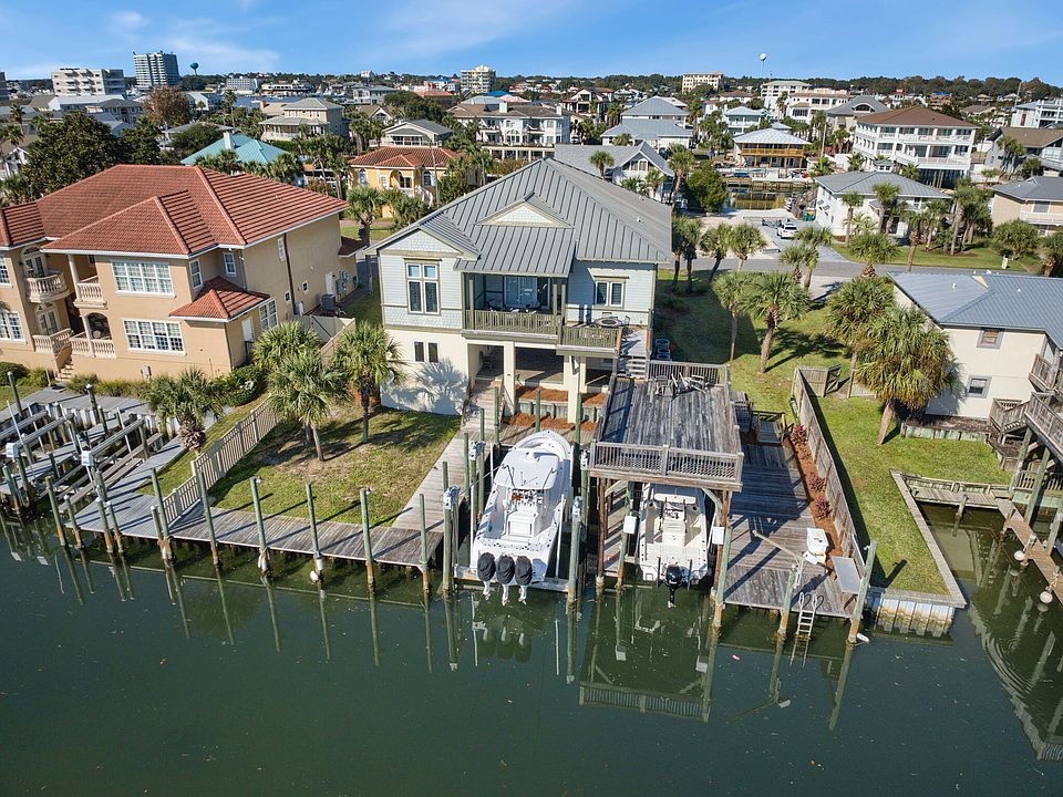 1st image of 518 Vera Cruz Dr