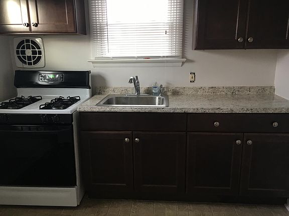 kitchen, gas cooking
