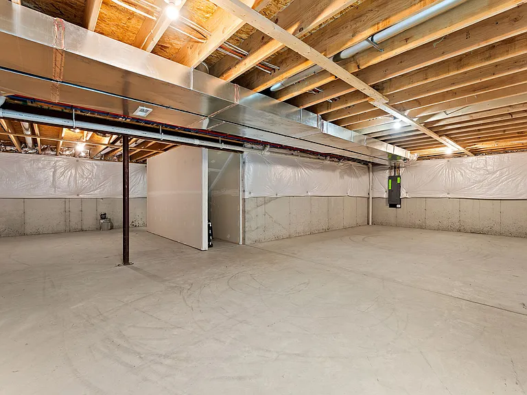 11423 Thomas St — Photo 29