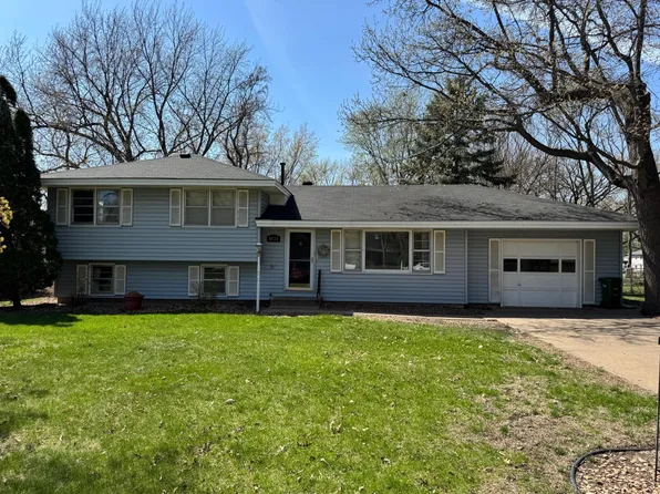 8024 Madison St NE, Spring Lake Park, MN 55432