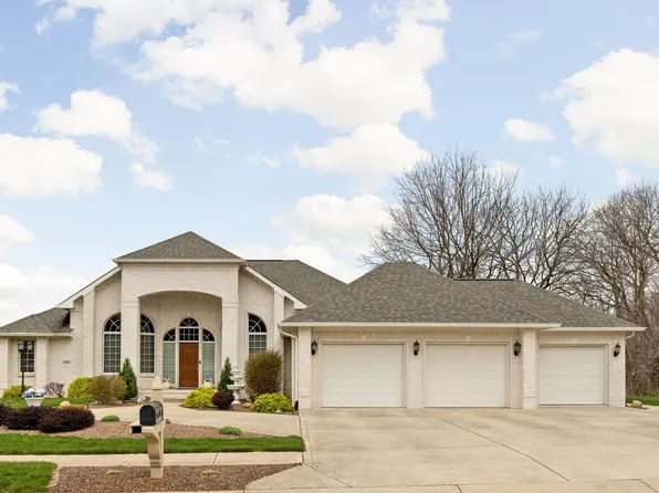 151 Woodland Hills Dr, Pittsboro, IN 46167