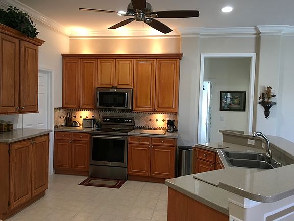 4th image of 11162 Lakeland Cir