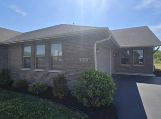 9145 Southdown Ln, Roscoe, IL 61073